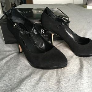 Black suede leather and patent pumps